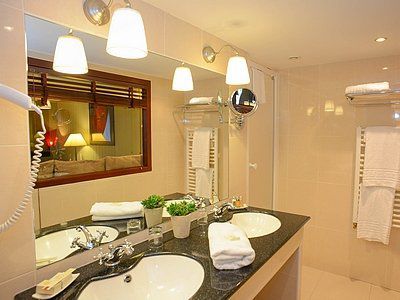 Hotel Logis Restaurant La Regence 3*