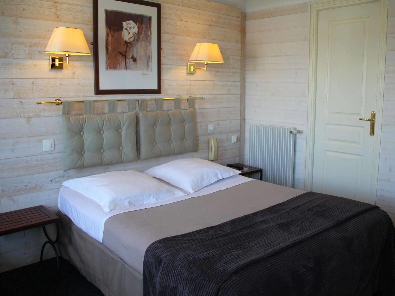 Hotel Logis Restaurant La Regence 3*