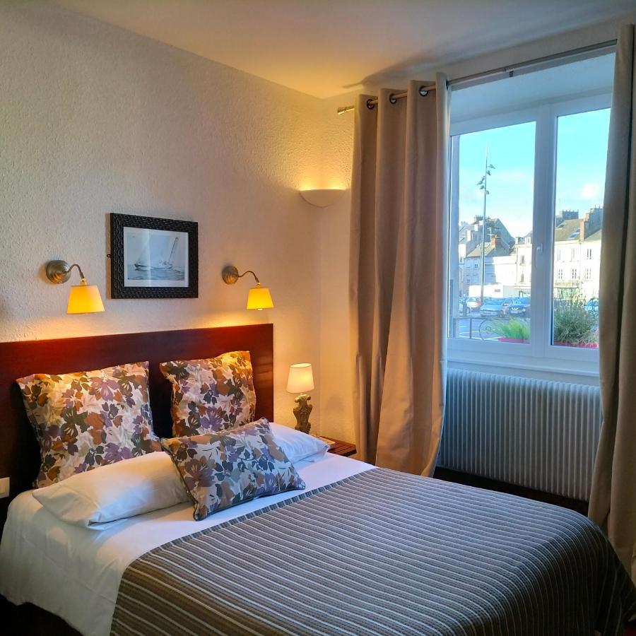 Logis Restaurant La Regence Cherbourg-en-Cotentin